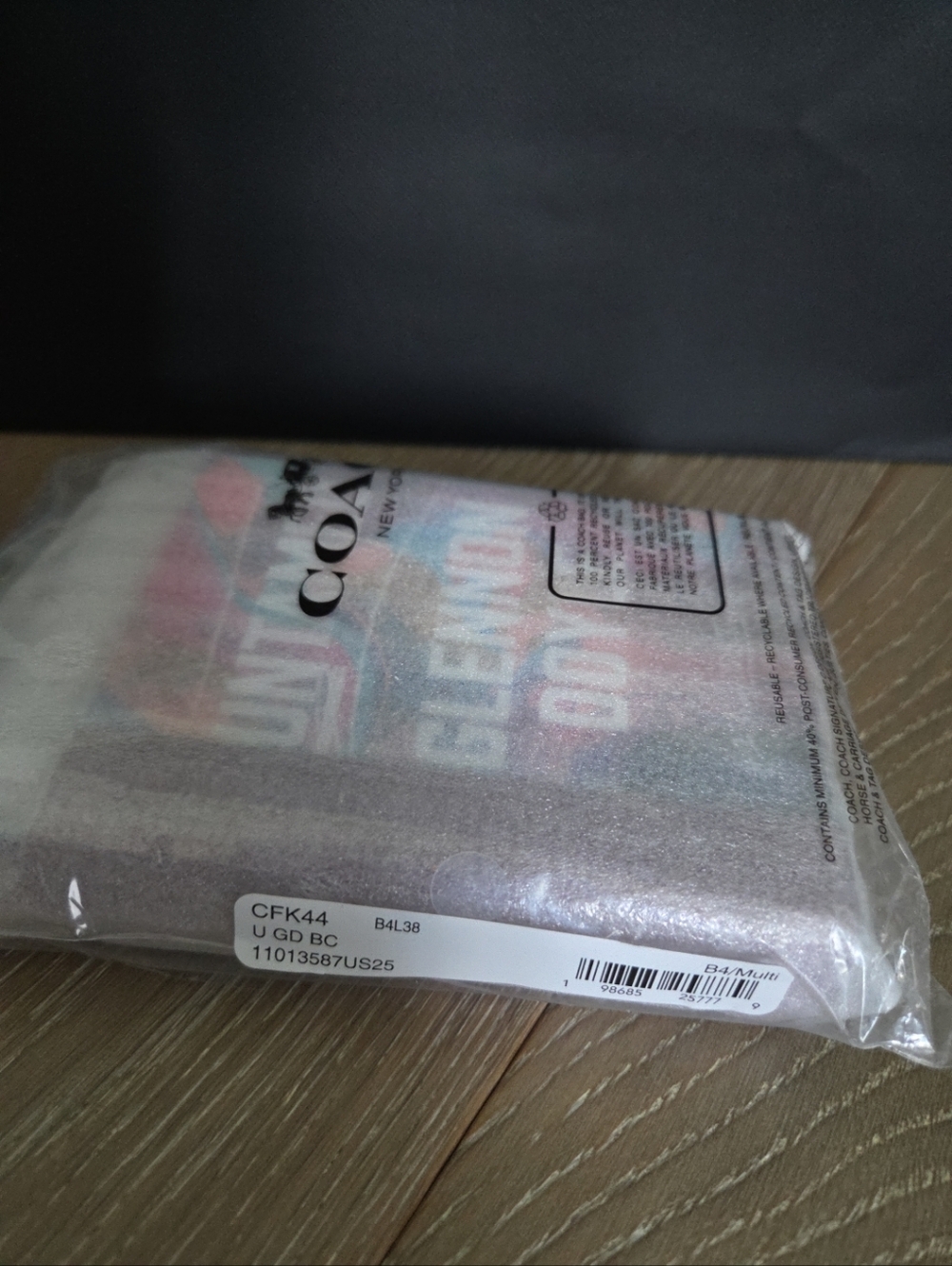 Coach Untamed Book Charm - Brand New Wrapped - Picture 4 of 9